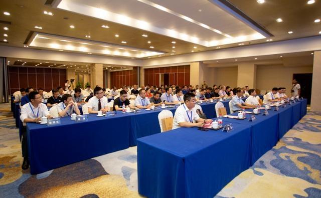 新安硅谷研究院揭牌成立 梅城南峰园区启航新材料技术推广新篇章